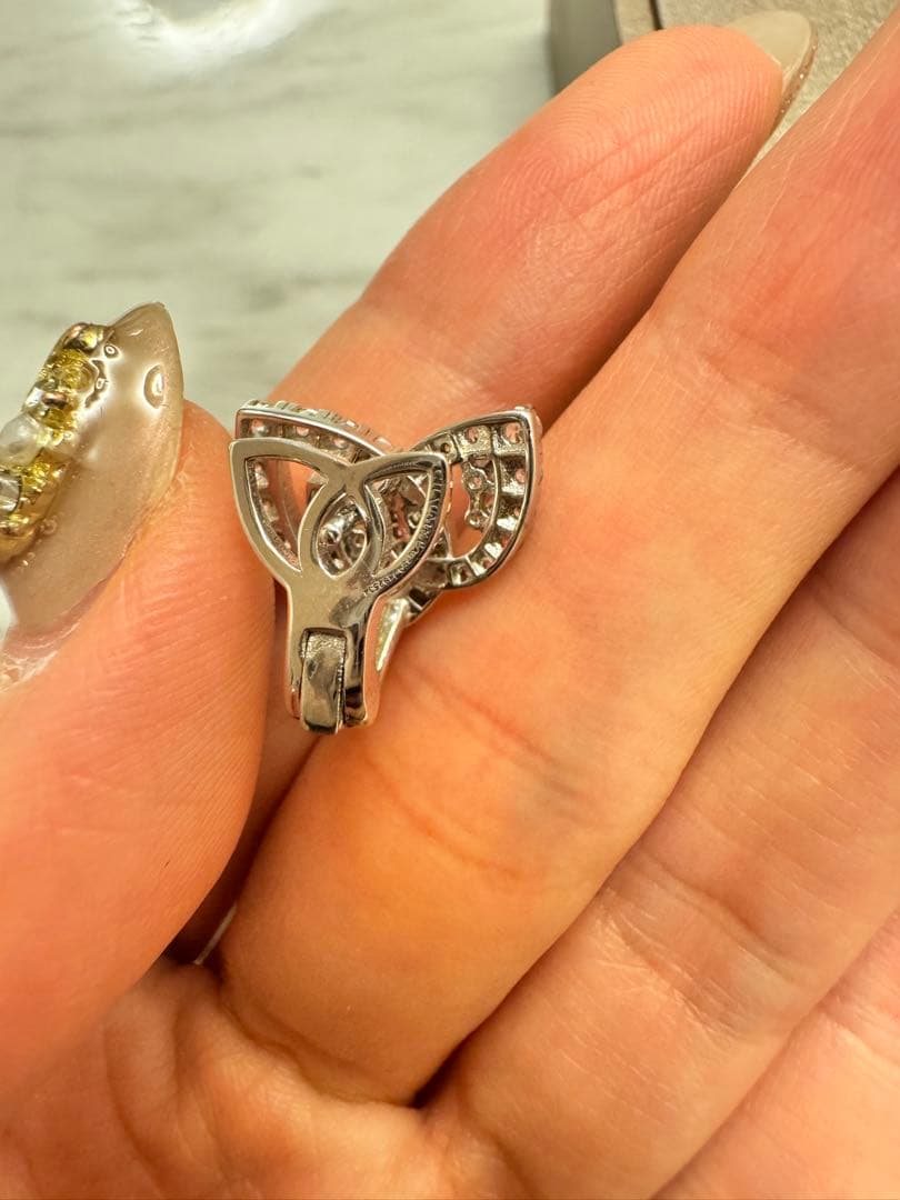 クリスタル装飾 三つ葉デザインピアス　まとめ専用