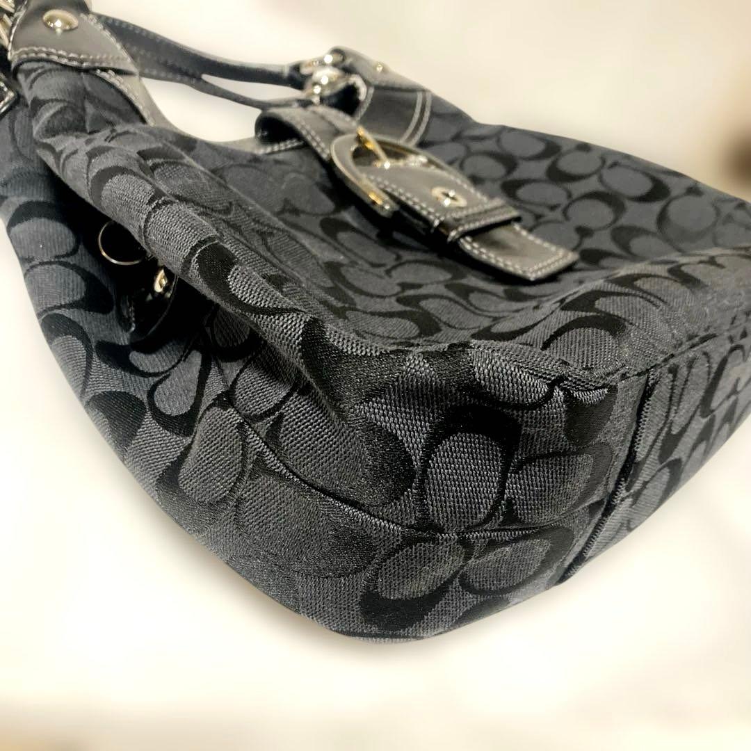 COACH シグネチャーショルダーバッグ　★ソーホー.美品.F17094