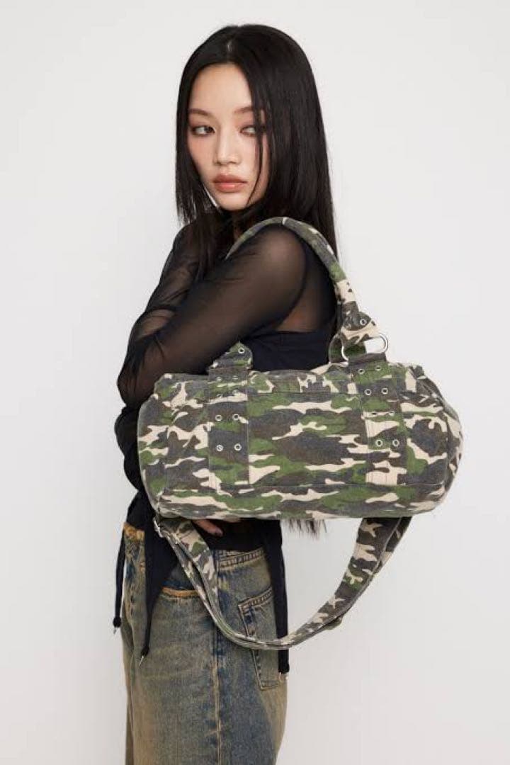 LAGUAGEM 迷彩柄キャンバスショルダーバッグ