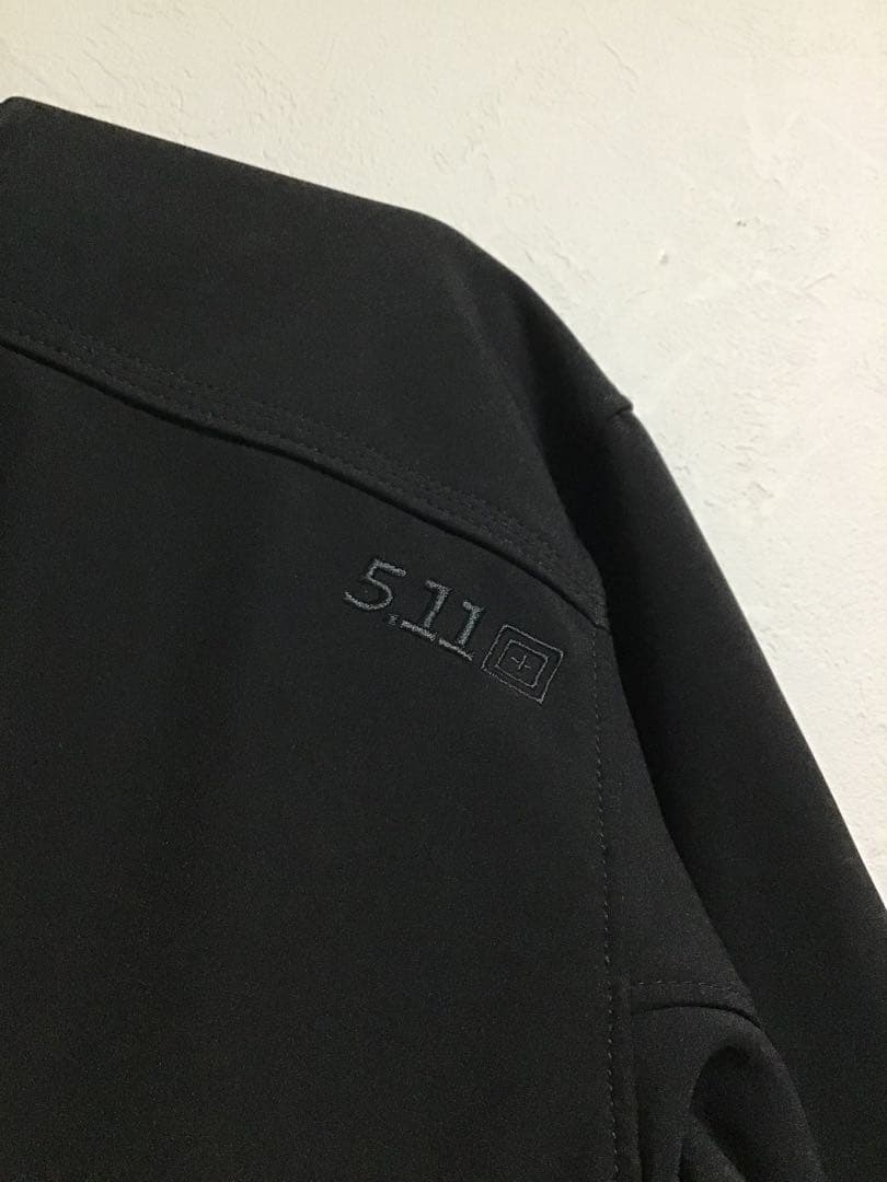 米軍放出品　5.11 TACTICAL SERIESソフトシェルジャケット中古品