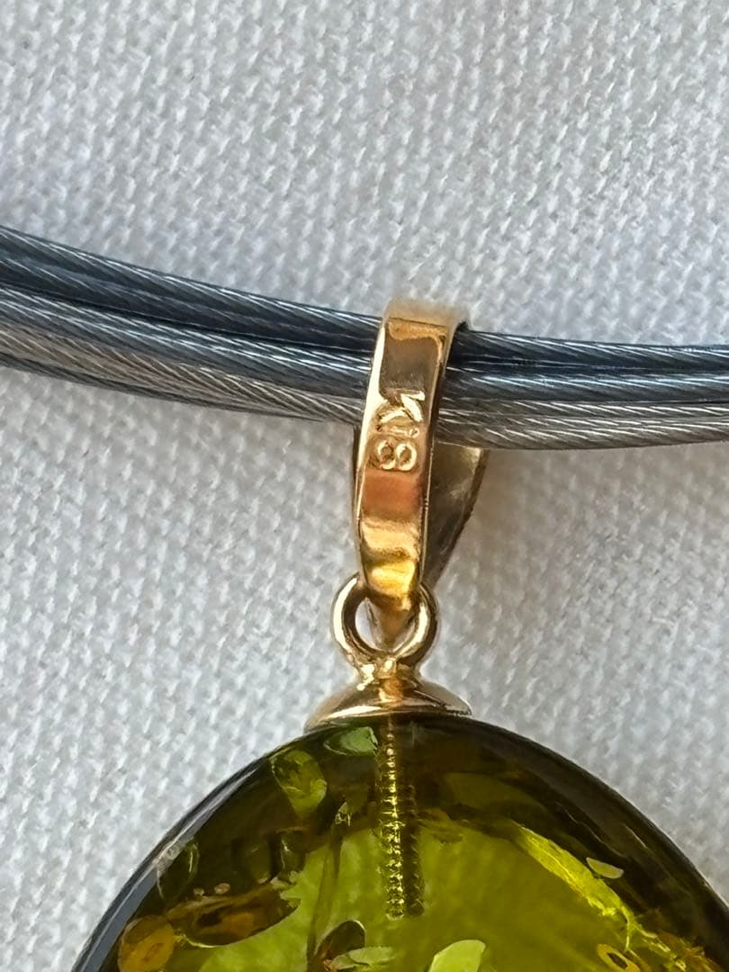 琥珀ペンダントトップ グリーンのグラデーションK18