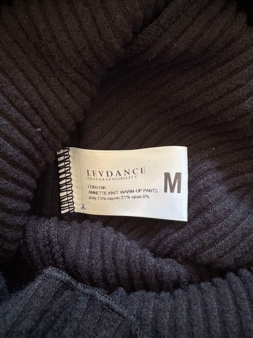 levdance / オーバーニットタイツ