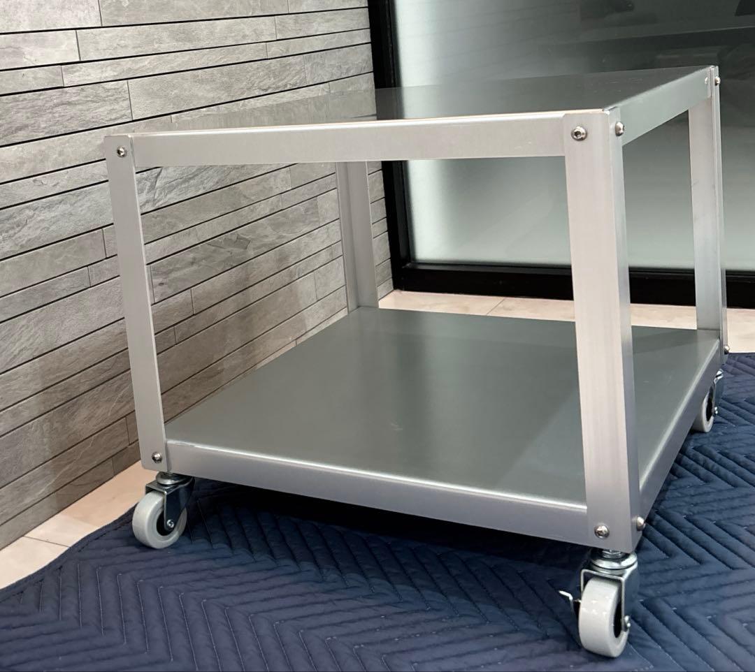 無印良品良品アルミサイドテーブル　435㍉×435㍉高さ370㍉（キャスター含）