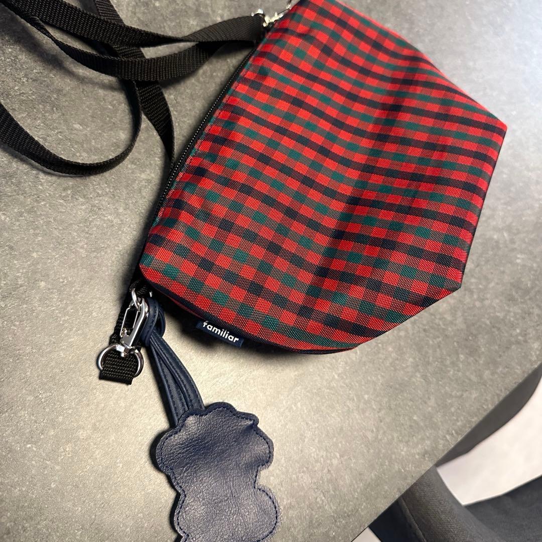 ファミリア　ショルダーバッグ　ポシェット　赤チェック　舟形