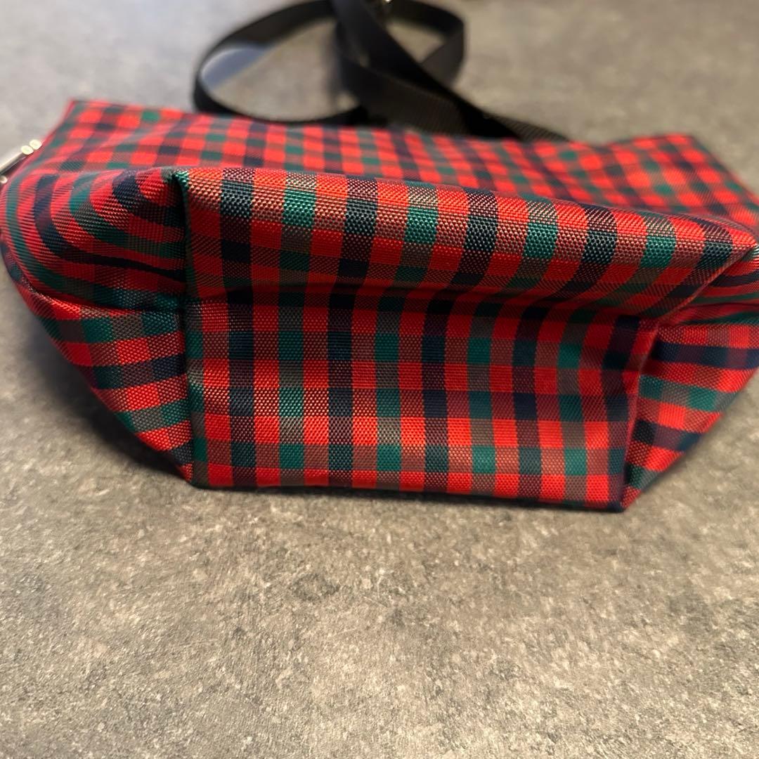 ファミリア　ショルダーバッグ　ポシェット　赤チェック　舟形