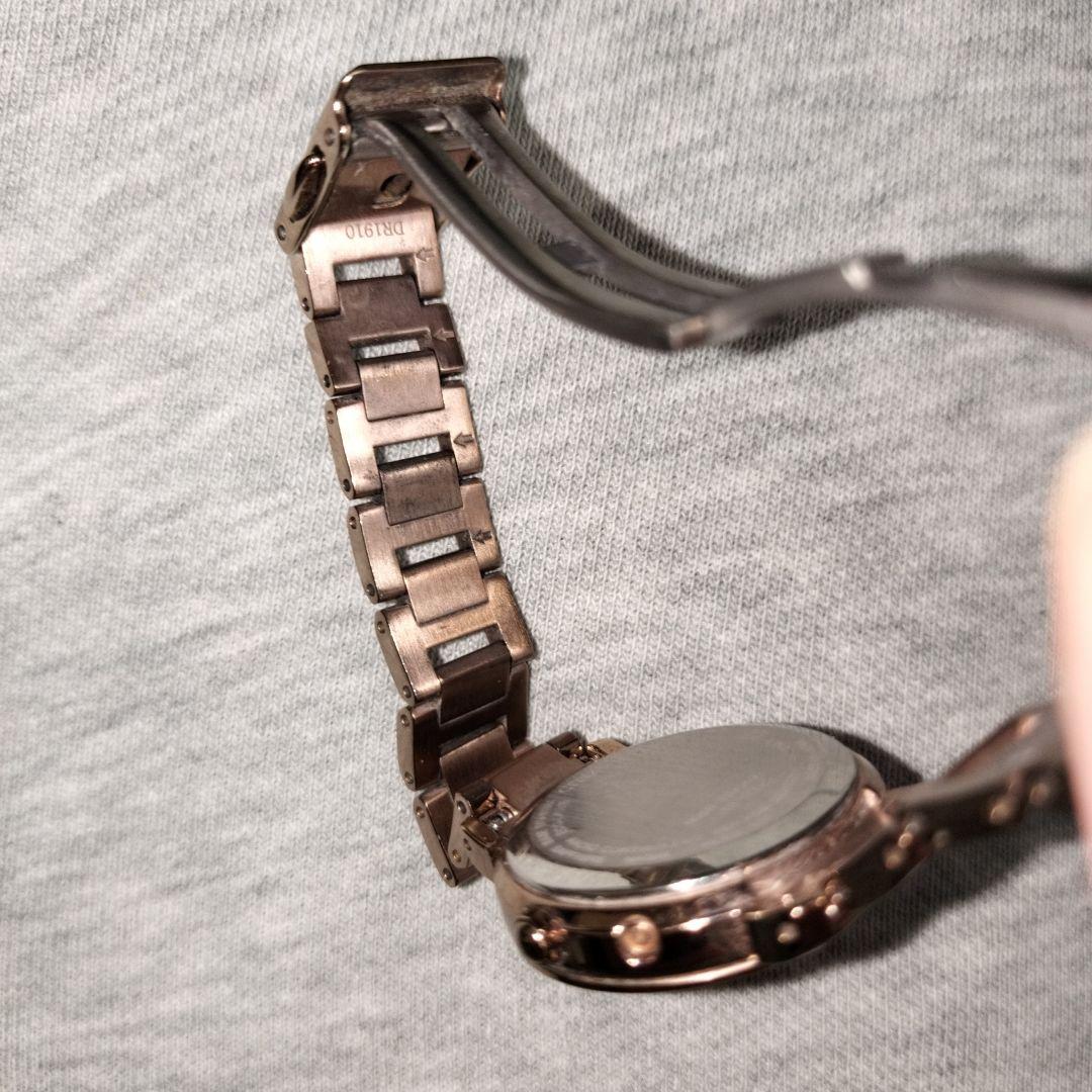 シチズン クロスシー 電波時計 ホワイト文字盤 ローズゴールド 綺麗