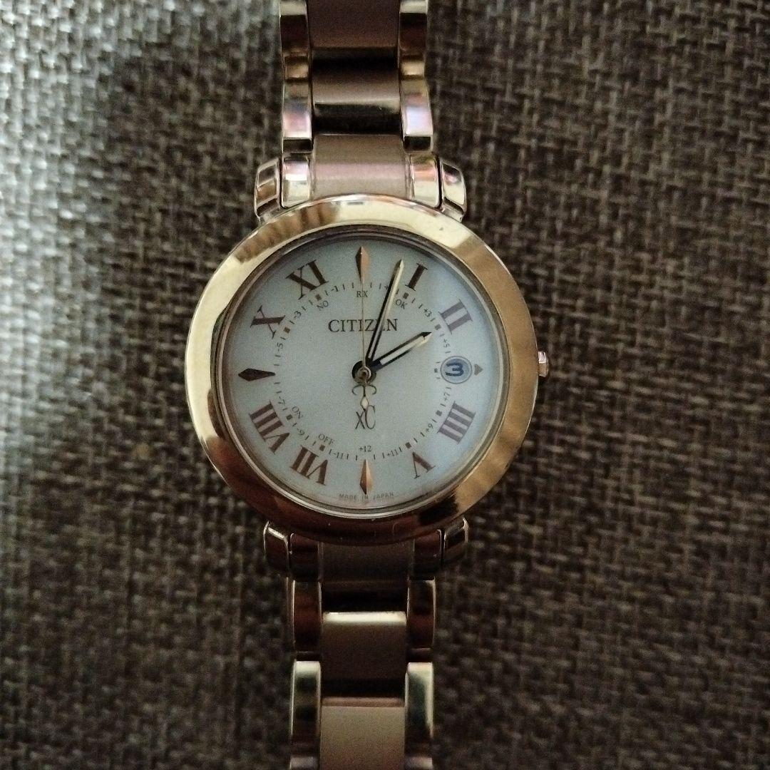 シチズン クロスシー 電波時計 ホワイト文字盤 ローズゴールド 綺麗