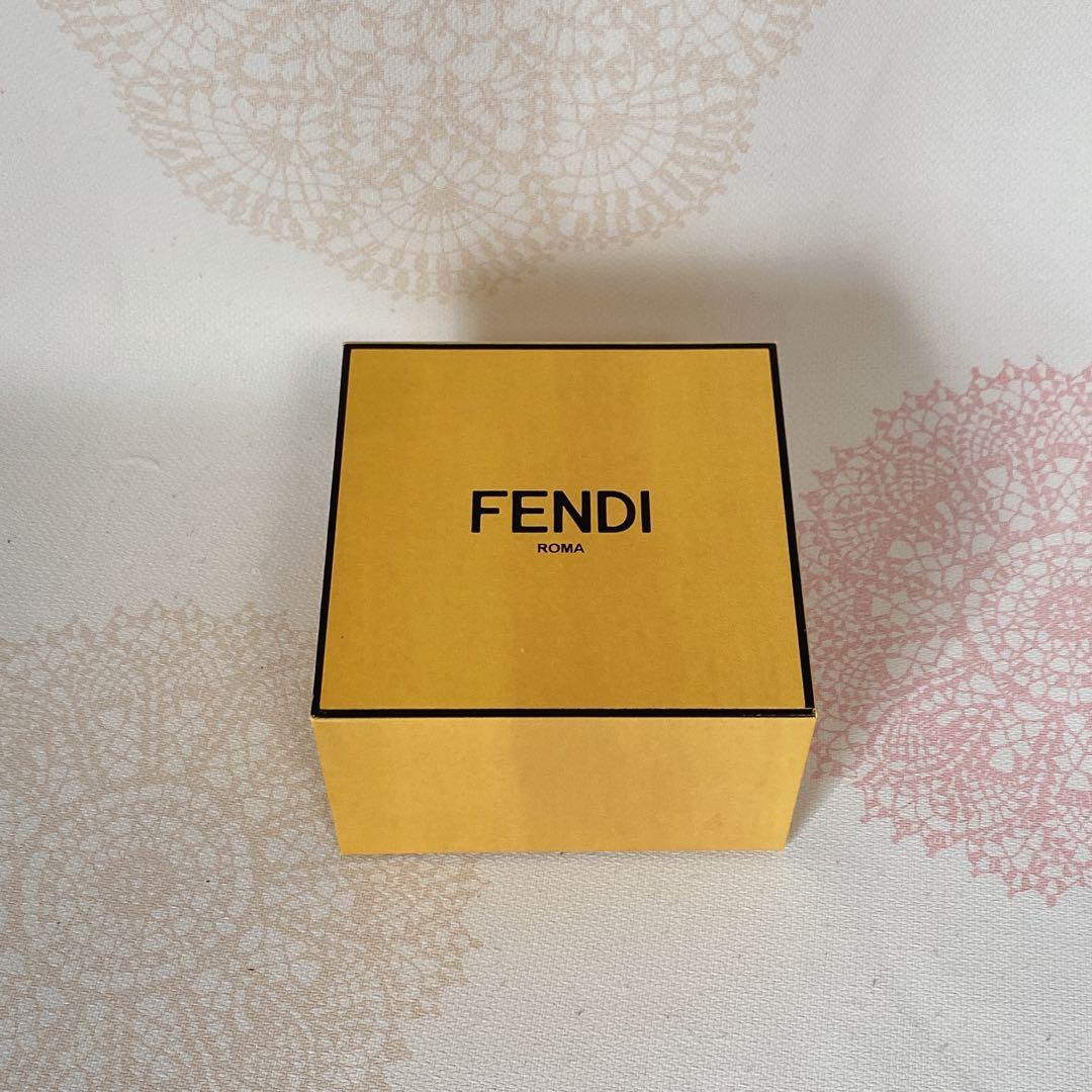 FENDI バイカラー バングル