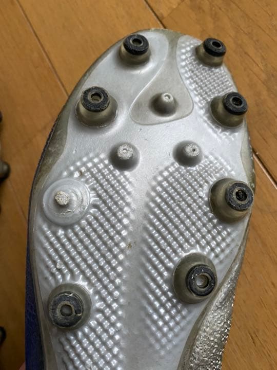 サッカースパイク　NIKE ファントム　AG 27.5センチ