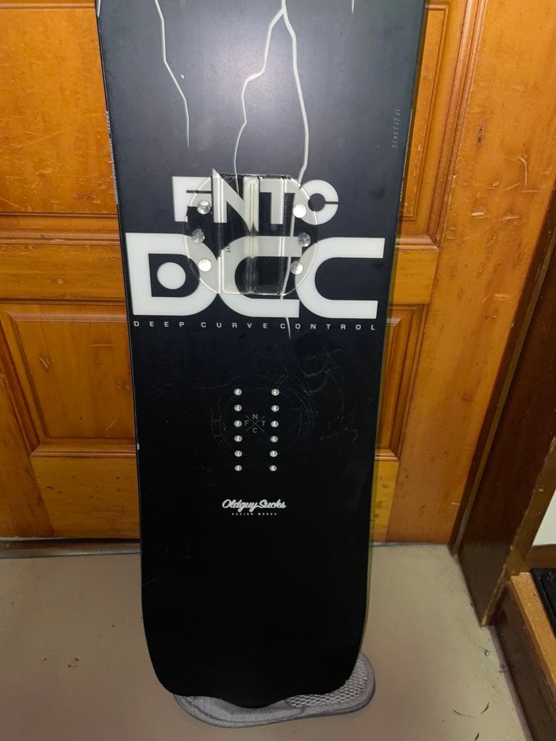 md381　FNTC DCC スノーボード