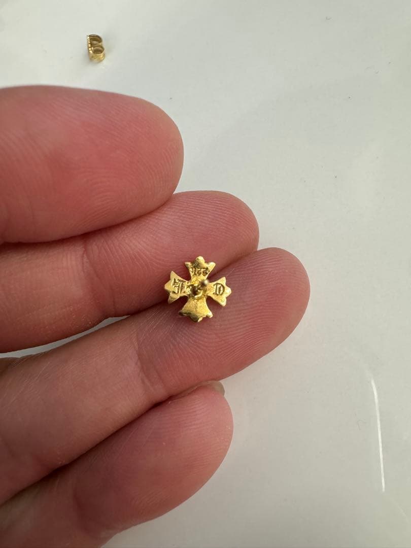 クロムハーツ　プラススタッド　22kピアス