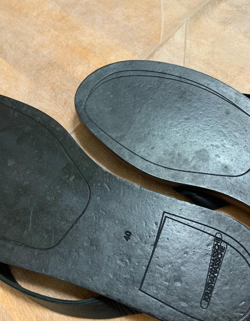 名作 KRISVANASSCHE レザーサンダル ブラック 40 トング
