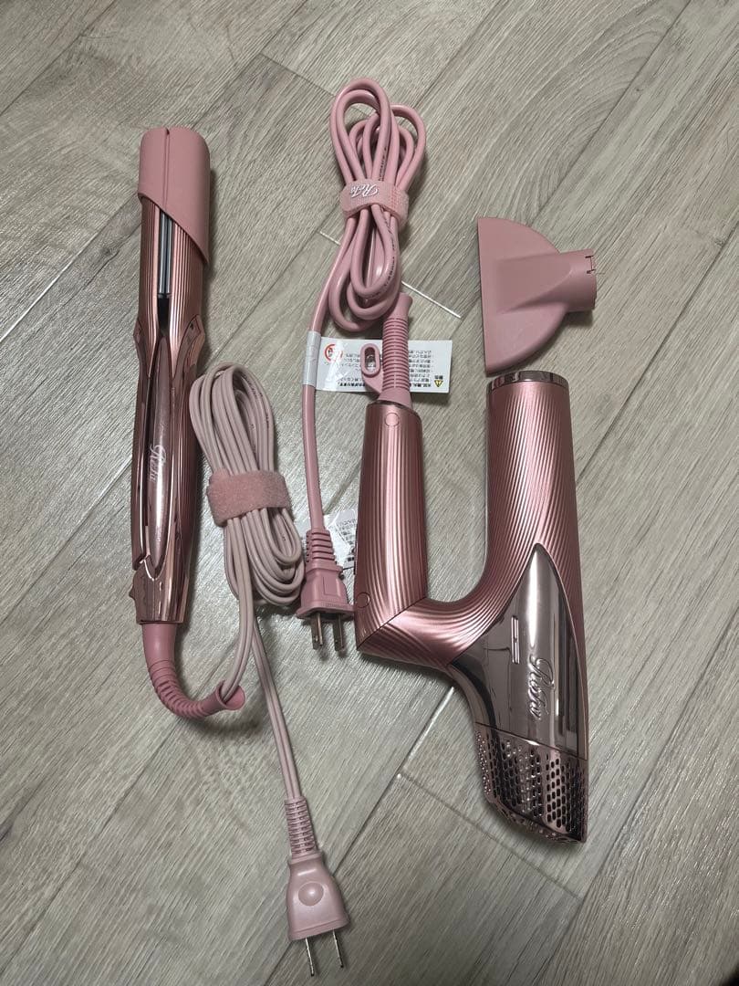 ReFaのストレートアイロンプロとビューティックドライヤー スマート