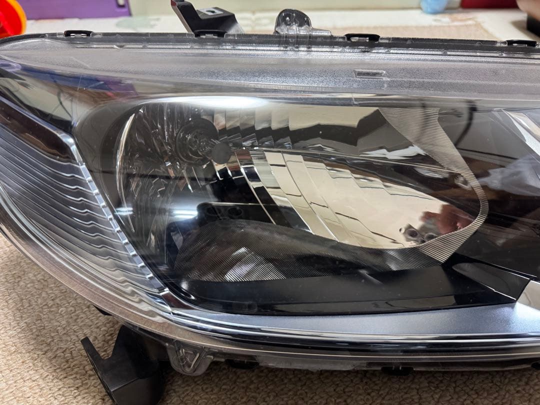 ホンダ フィット GP5 純正 ヘッドライト 左右セット（ハロゲン）