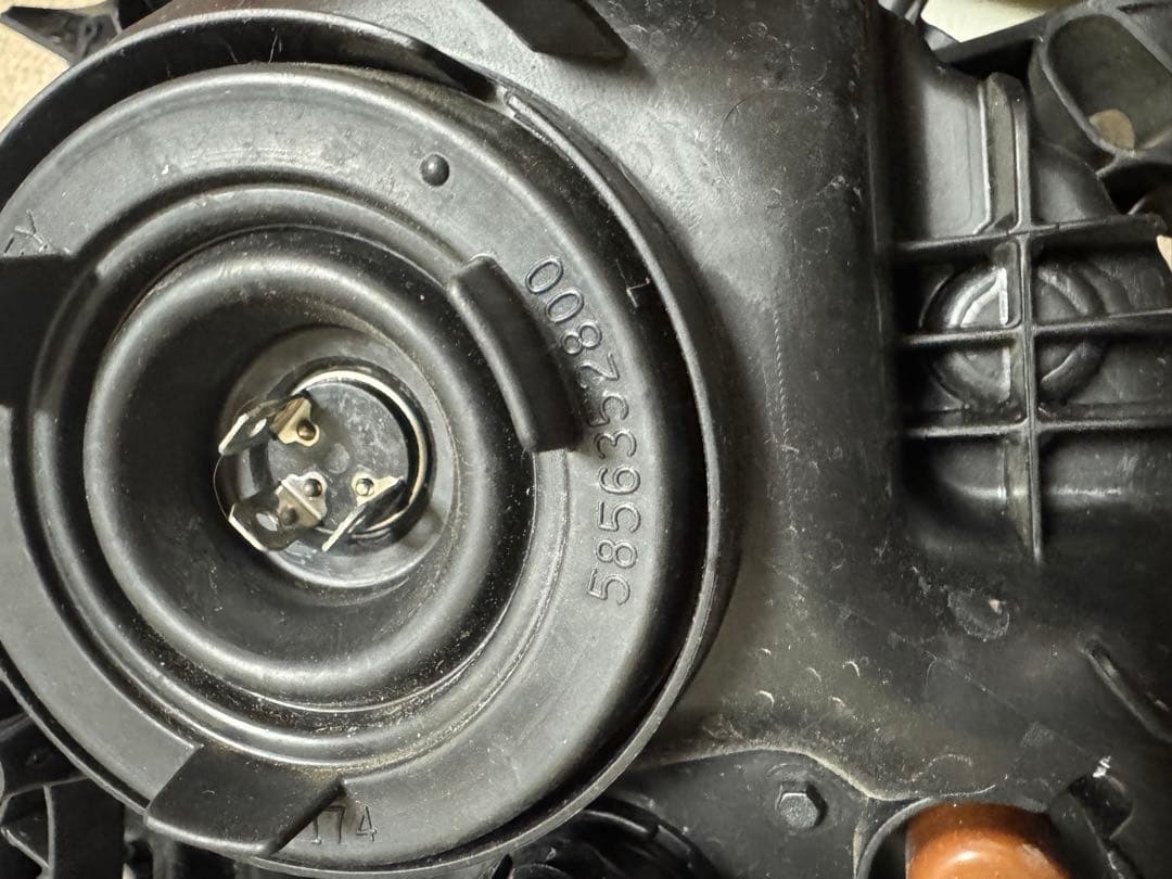 ホンダ フィット GP5 純正 ヘッドライト 左右セット（ハロゲン）