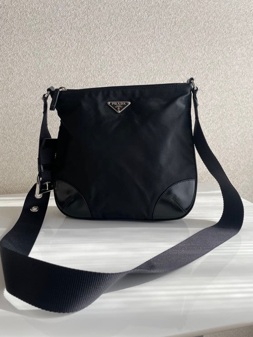 PRADA プラダ ショルダーバッグ
