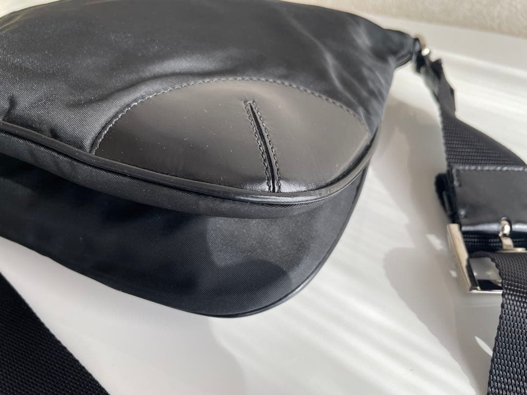 PRADA プラダ ショルダーバッグ