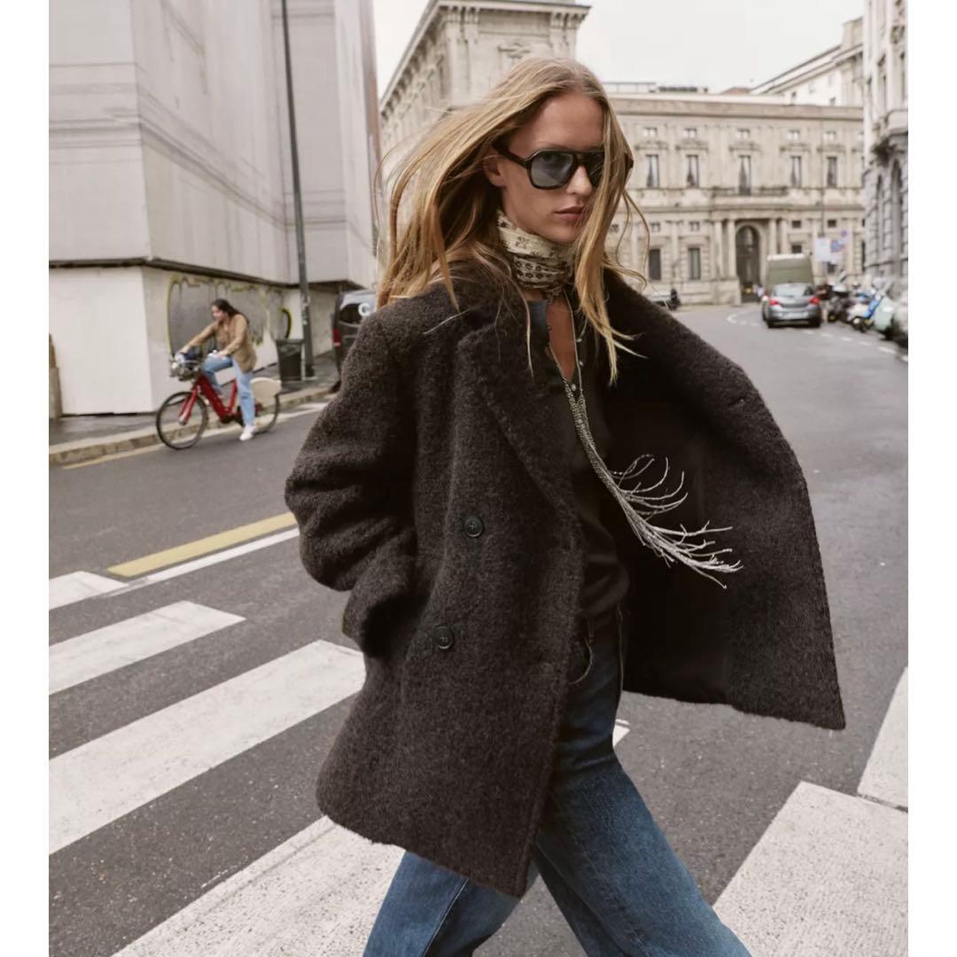 【完売品】ZARA ブークレダブルブレストミディ丈コート Mサイズ　新品タグつき