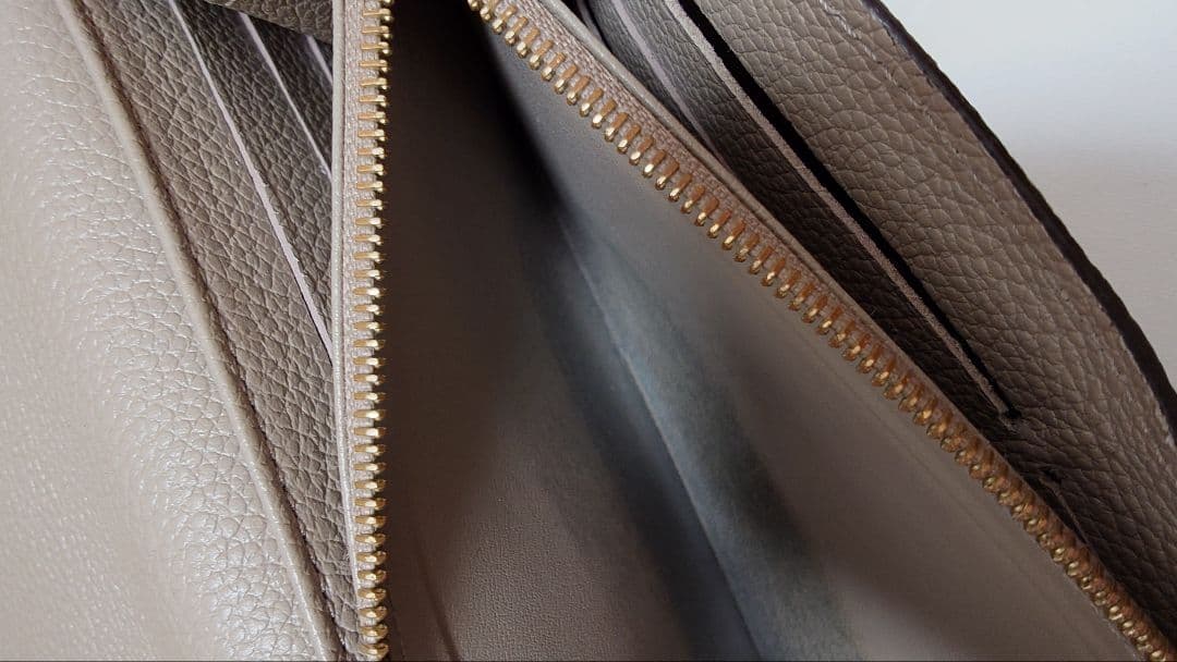 ルイヴィトン　長財布　ポルトフォイユサラ　LOUISVUITTON