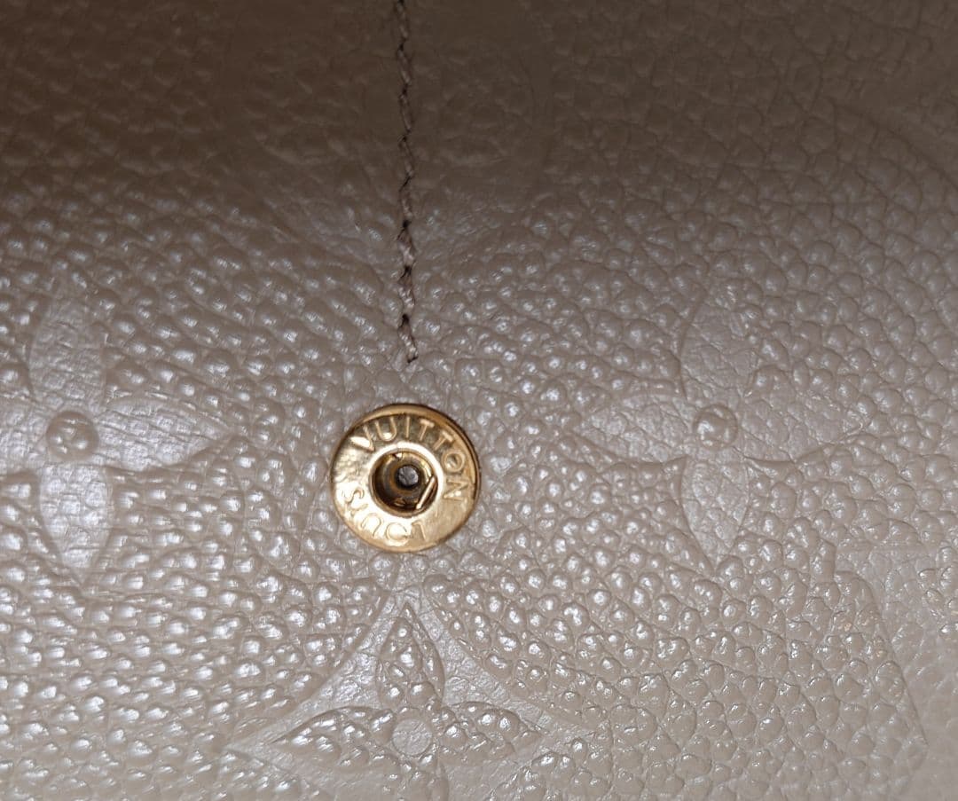 ルイヴィトン　長財布　ポルトフォイユサラ　LOUISVUITTON