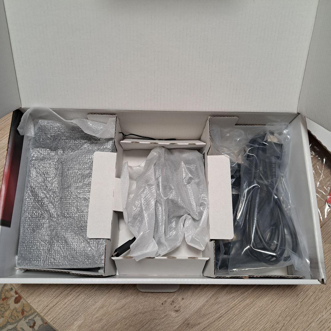 中古　Nintendo Switch　本体