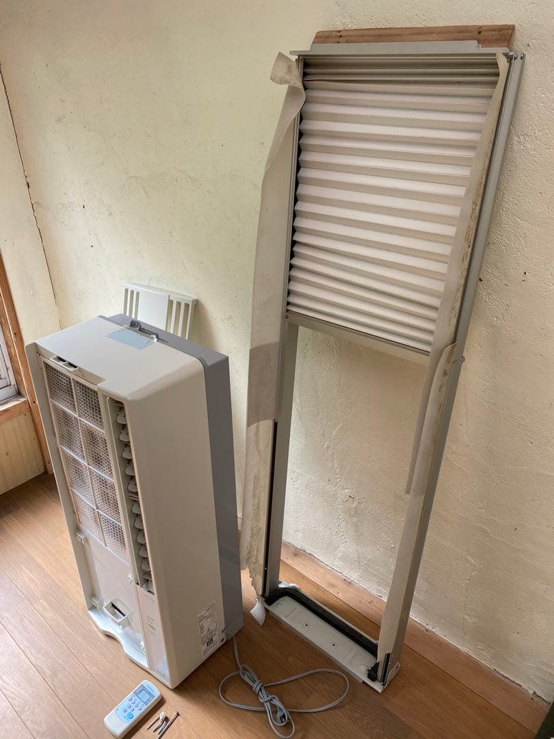 コロナ窓用エアコン　冷房専用　CW-F1616　2016年製　大分