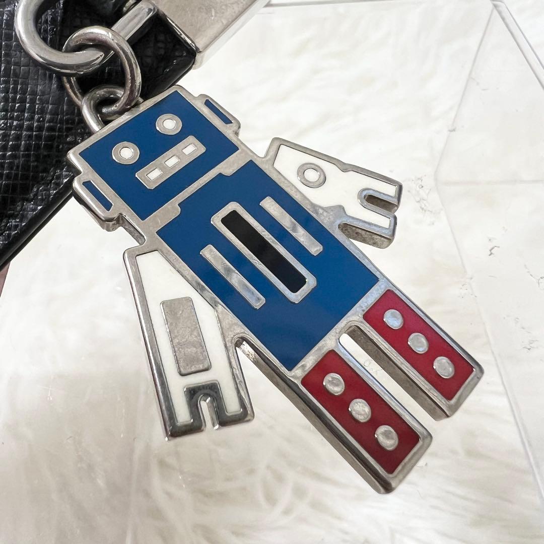 【大人気】お買得 PRADA ロボット キーホルダー レザー サフィアーノ黒