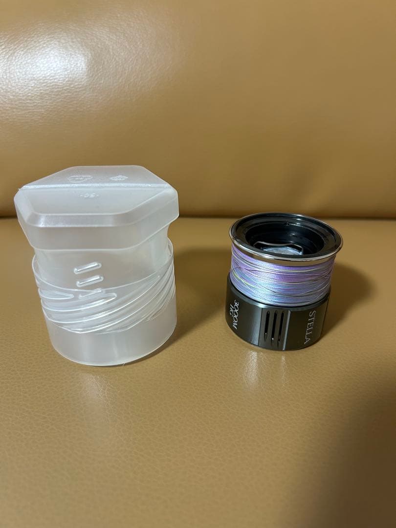 STELLA 3000M HG スプールとケース