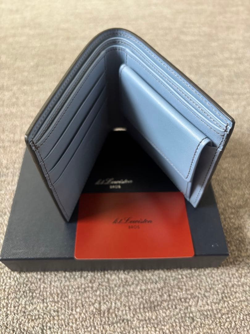 【新品未使用】K.T.ルイストン コードバン 二つ折り 財布　小銭入れ付き