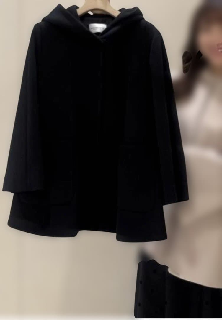 最終価格　アベニールエトワール新品未使用タグ付フーディミドルフレアコート32黒