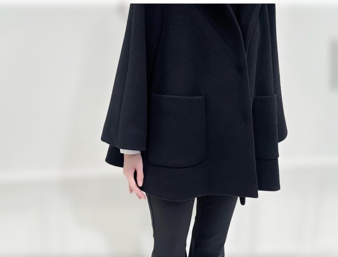 最終価格　アベニールエトワール新品未使用タグ付フーディミドルフレアコート32黒