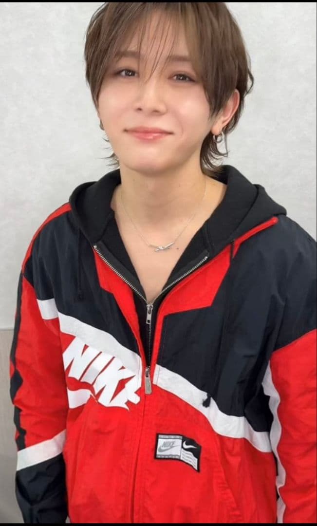 山田涼介さん着用　NIKE ナイキ ナイロンジャケット ウィメンズ XSサイズ