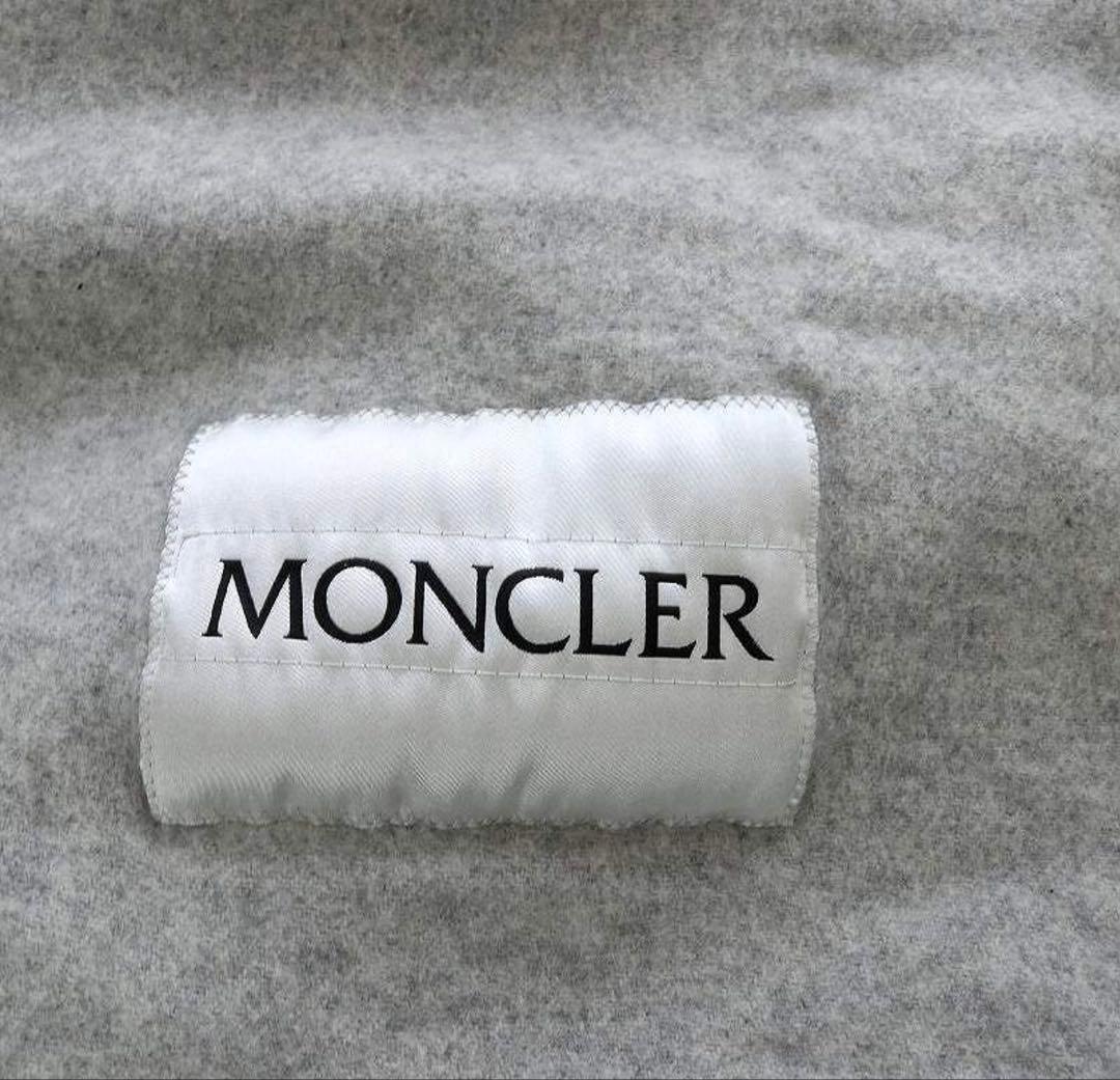 極美品:*☆MONCLER グレー マフラー フリンジ付