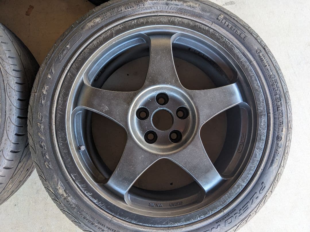 OZ　クロノ　pcd100 8j +35 再塗装前提　86等のドリケツに