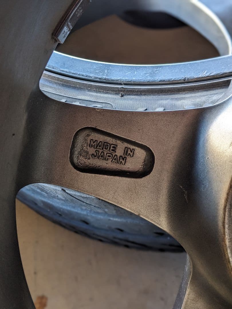 OZ　クロノ　pcd100 8j +35 再塗装前提　86等のドリケツに