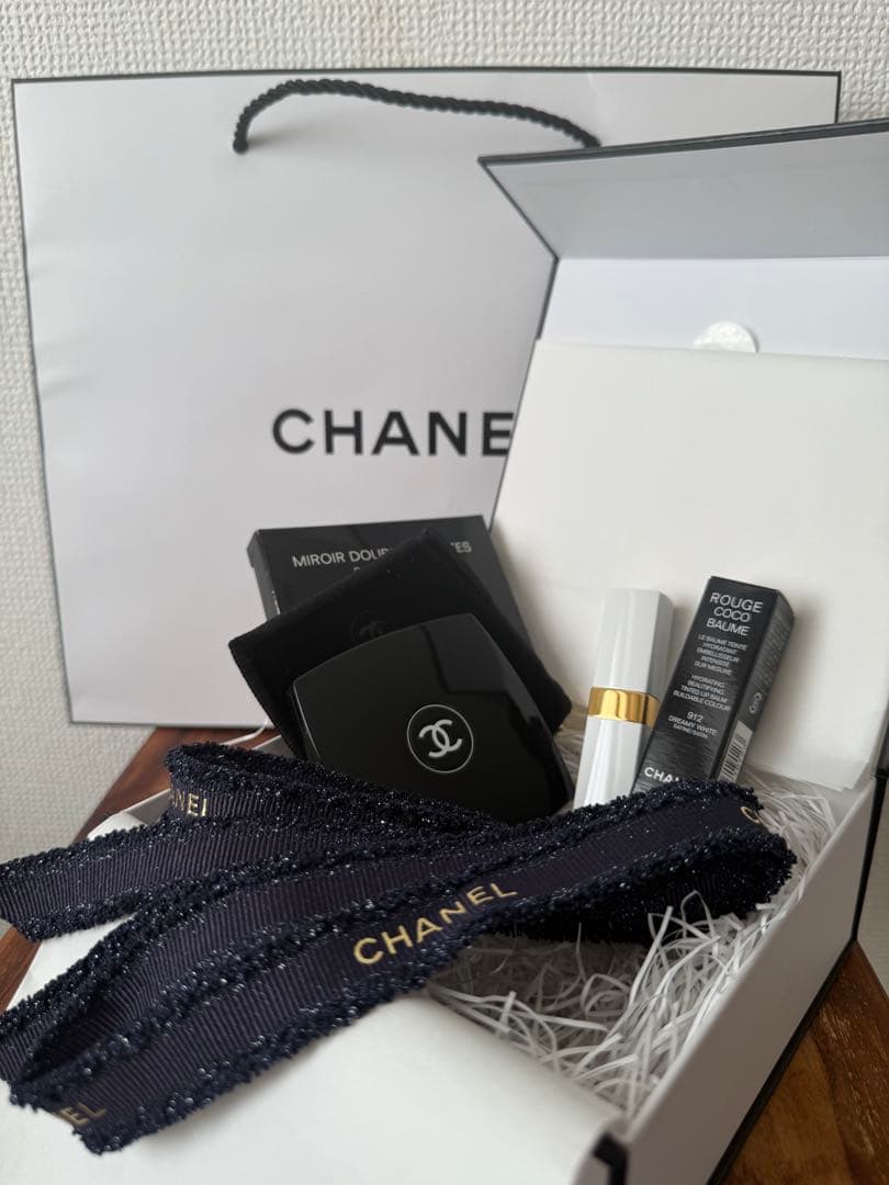 【新品】CHANEL ダブルミラー＋リップ912＋ラッピングセット
