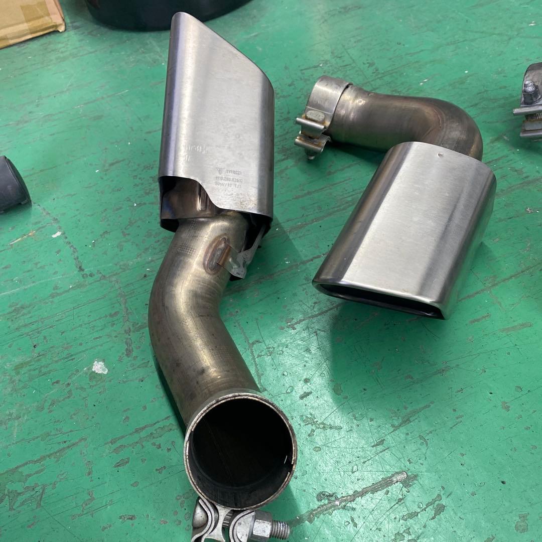 ポルシェカイエンターボ　マフラーカッター