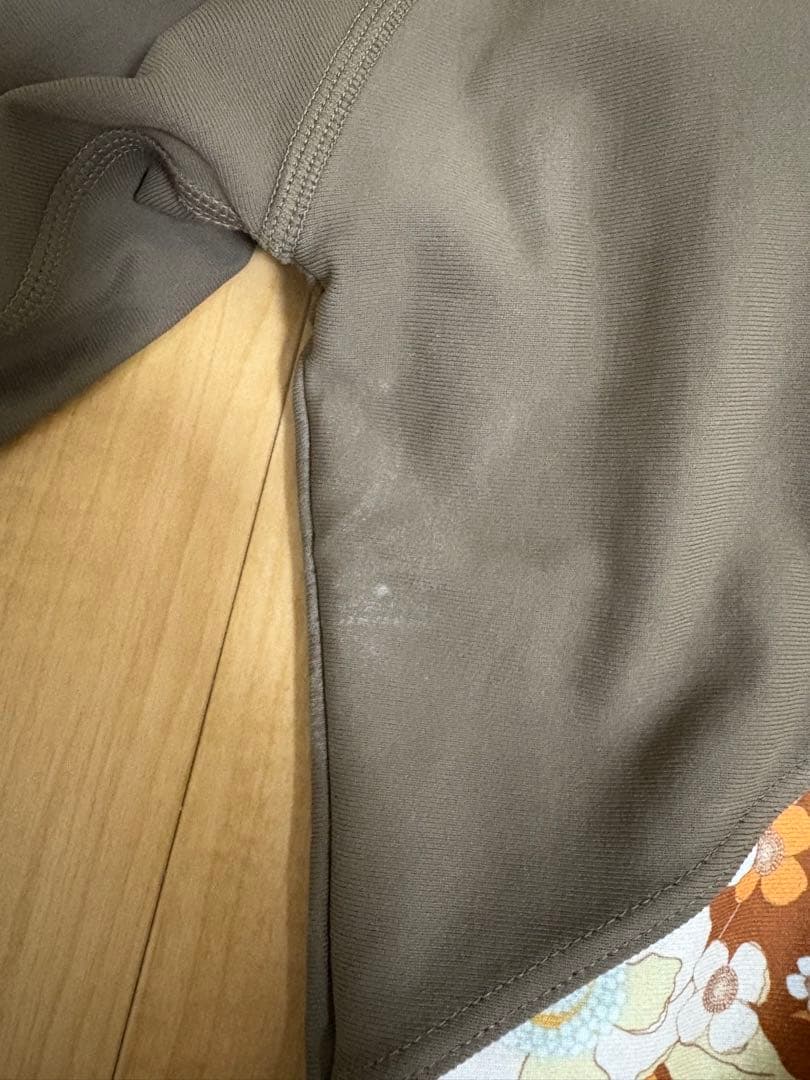 MAKAHOU長袖ワンピース水着 サイズM