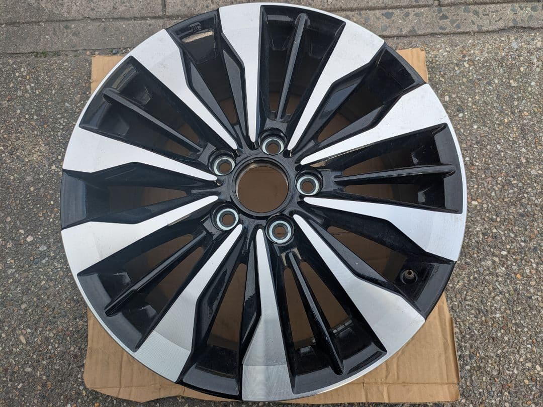 ホンダWRV純正17インチホイール1本のみ