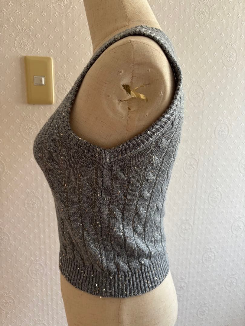 ブルネロクチネリ ブルーグレー　スパンコールいっぱいベスト　Sサイズ