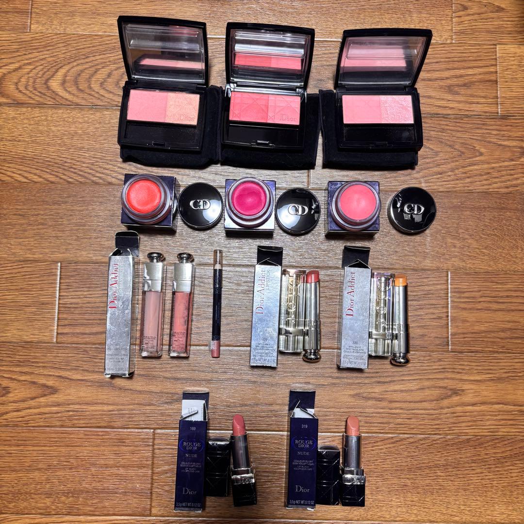 ディオール チーク、アイシャドウなどコスメ24点セット Dior