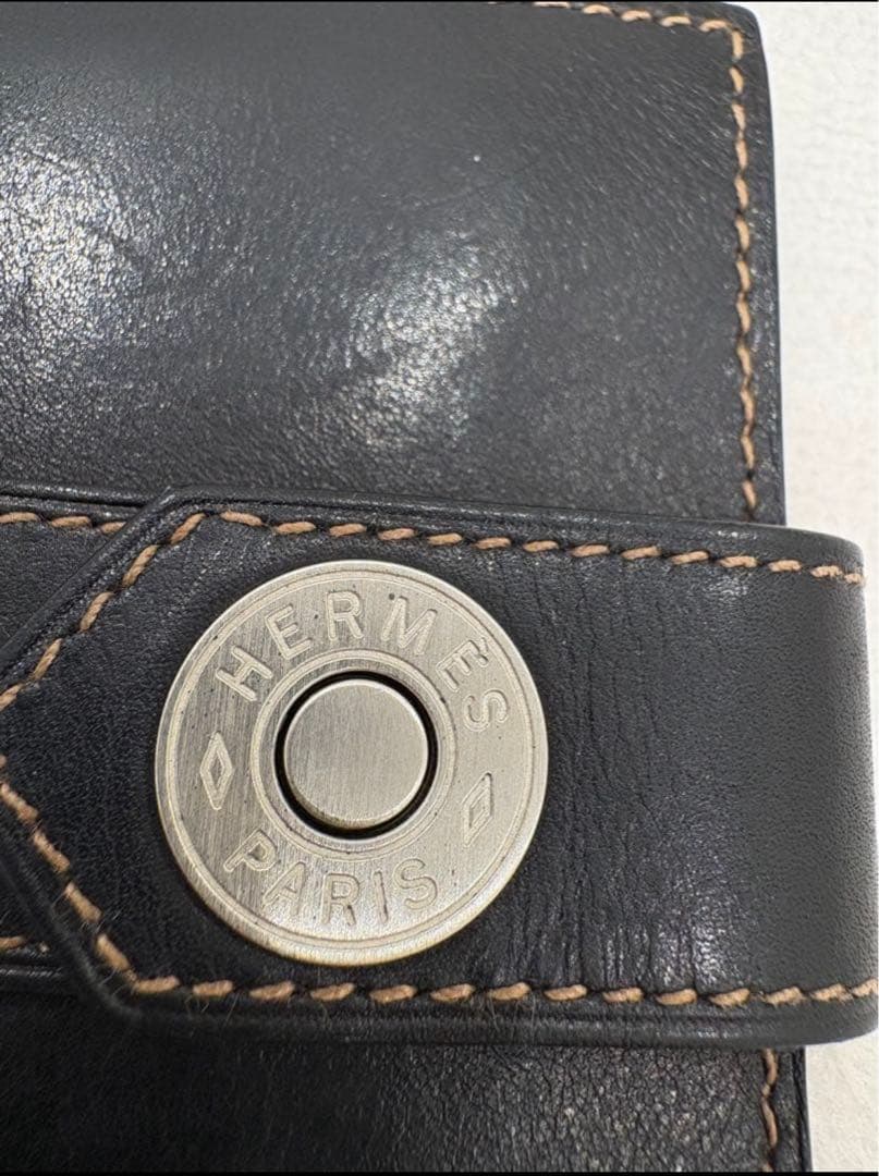 HERMES 黒 レザー 二つ折り財布