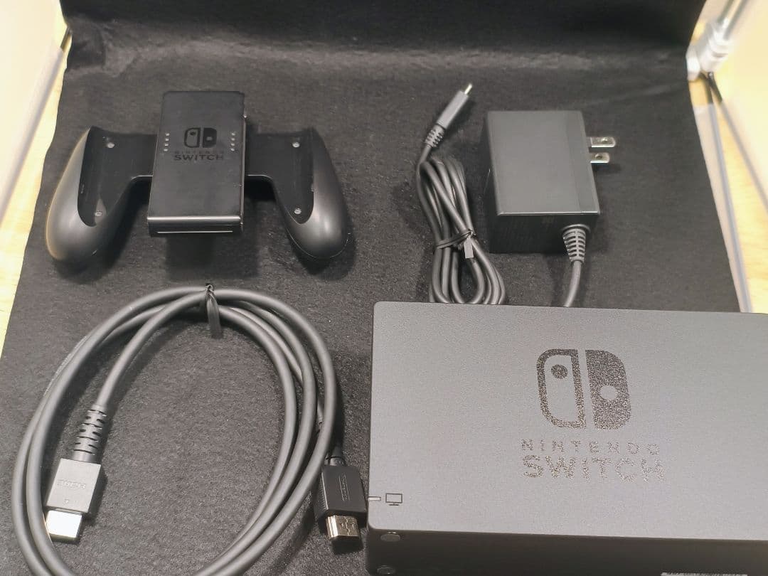 Nintendo Switch 本体 多言語対応