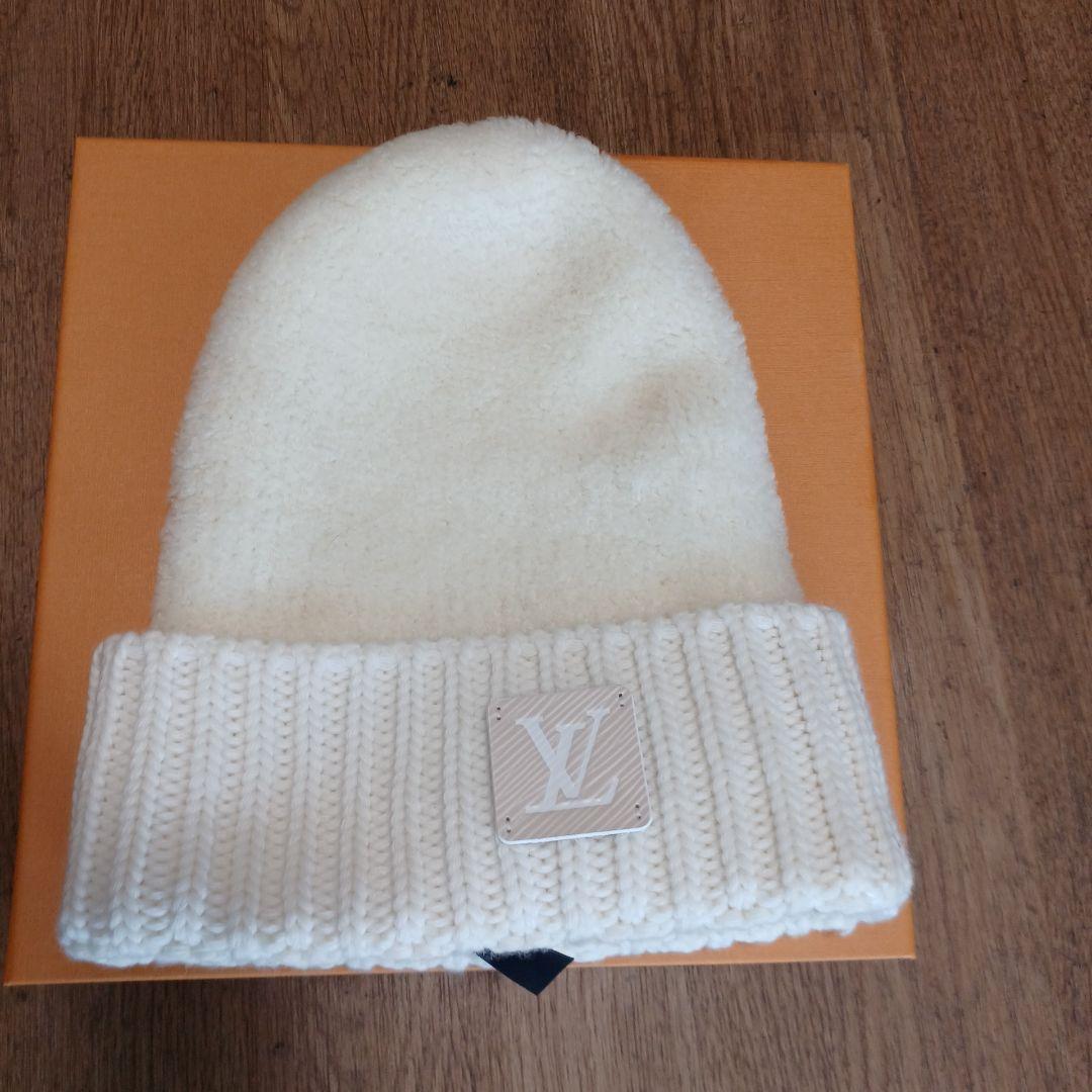 美品　LOUIS VUITTON ホワイトニット帽