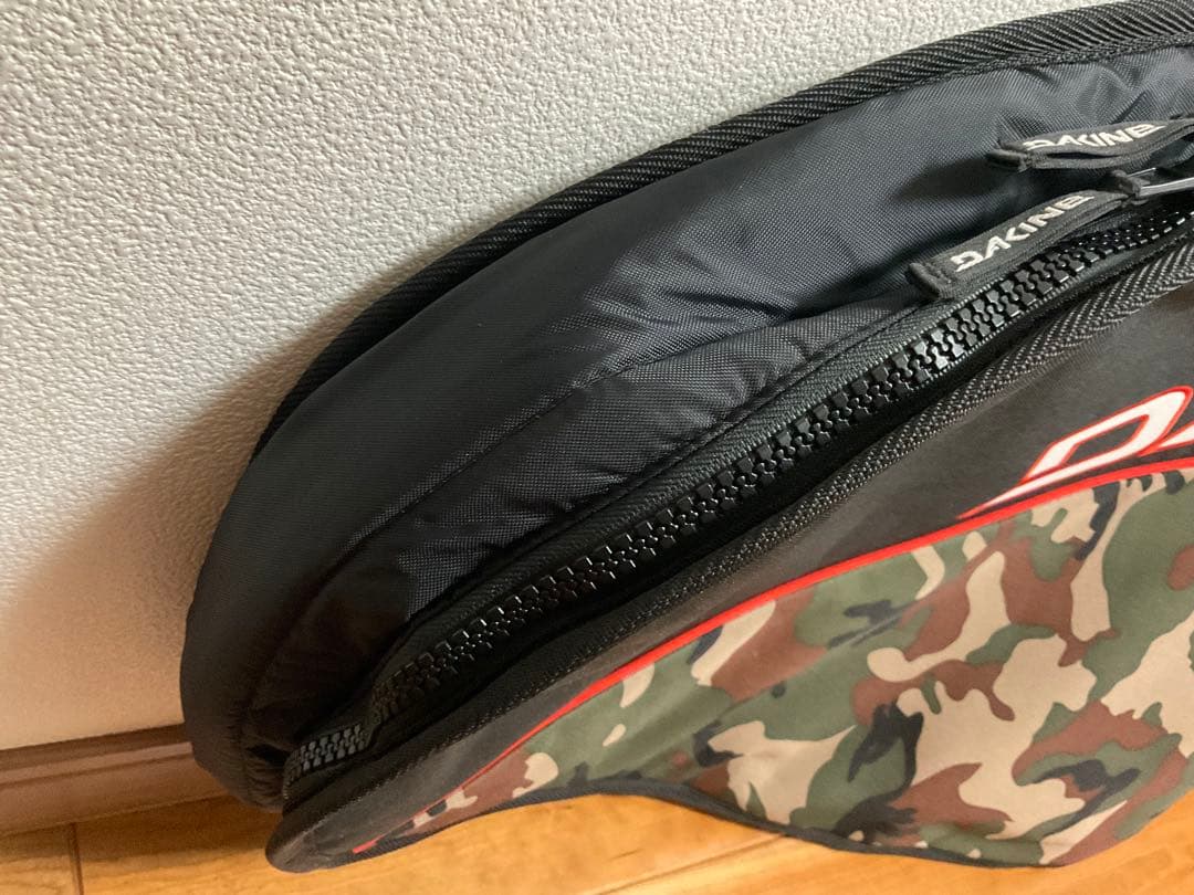 新品　DAKINE 迷彩柄 サーフボードケース 6'6\" トランスポーター