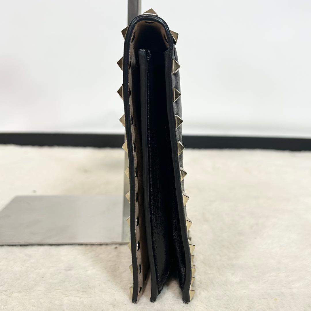 希少❗️VALENTINO GARAVANI ロックスタッズ　クラッチバック　黒