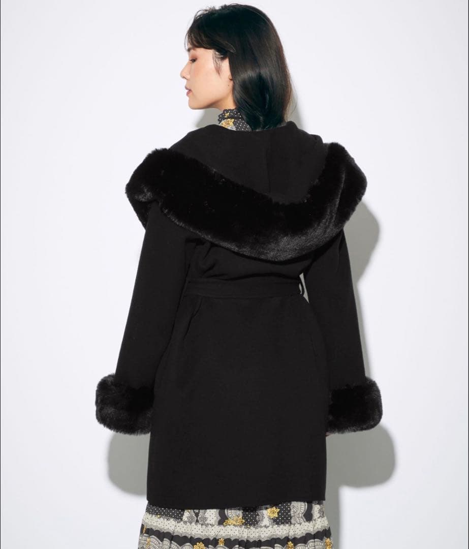 美品 グレースコンチネンタル リバーガウンフードコート36 黒 ブラック ファー