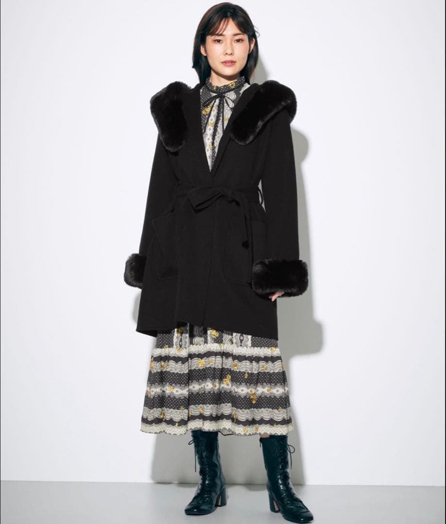 美品 グレースコンチネンタル リバーガウンフードコート36 黒 ブラック ファー