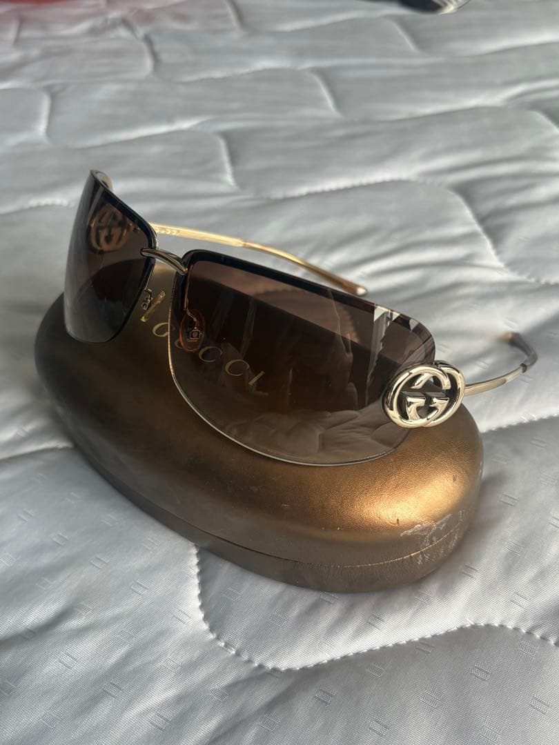 希少✨GUCCI グッチ　GGロゴ　ラグジュアリー　フルメタルフレーム