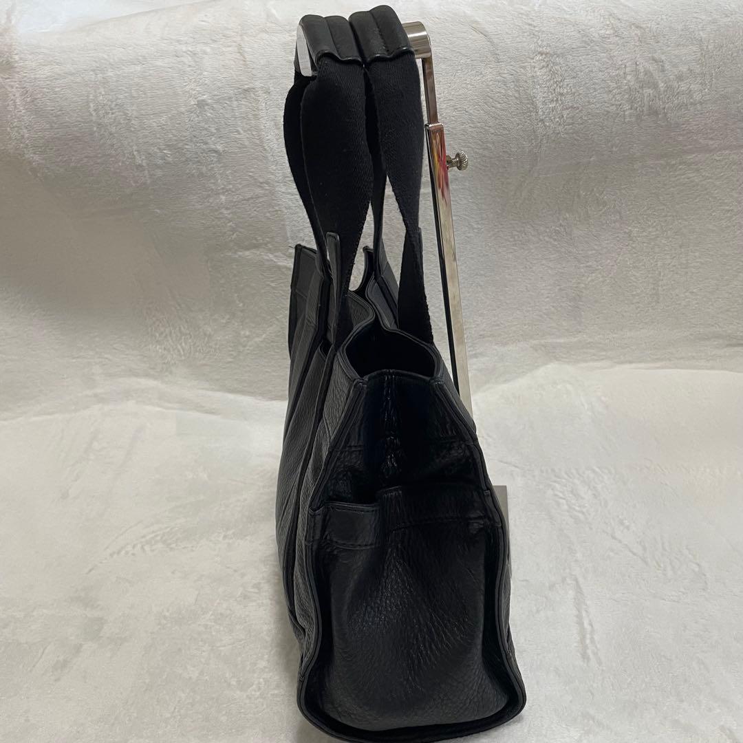 美品　トリーバーチ　トートバッグ　エンボスロゴ　レザー　ブラック　A4